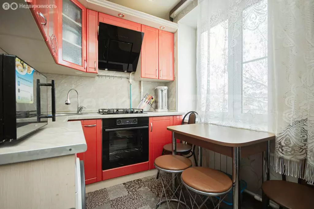 2-комнатная квартира: Наро-Фоминск, Латышская улица, 13 (48.3 м) - Фото 2