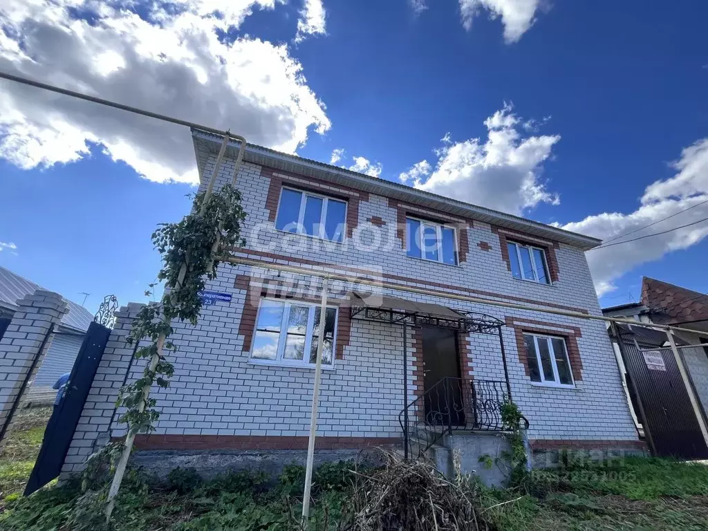 Дом в Самарская область, Сызрань Кооперативная ул., 23 (880 м) - Фото 1