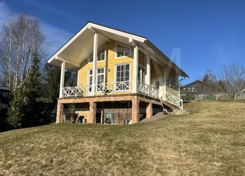 Дом в Ленинградская область, Приозерский район, Красноозерное с/пос, ... - Фото 1