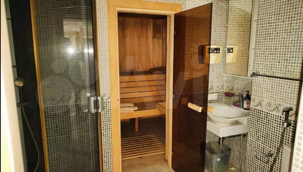 Дом в Крым, Ялта муниципальный округ, Массандра пгт ул. Стахановская, ... - Фото 1