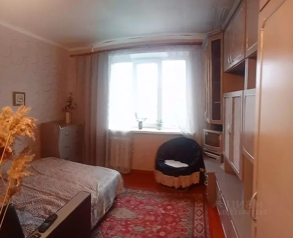 2-к кв. Ленинградская область, Тихвин 6-й мкр, 24 (36.7 м) - Фото 0