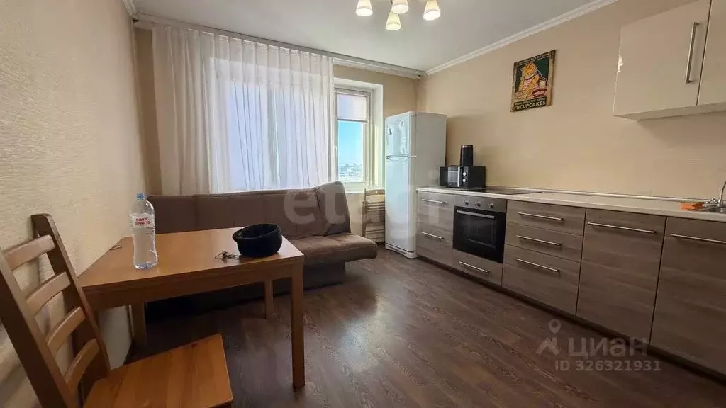 1-к кв. Тюменская область, Тюмень ул. Николая Семенова, 21 (42.0 м) - Фото 1