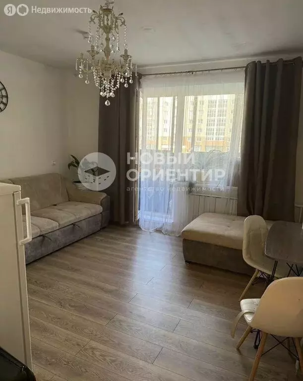 Квартира-студия: Екатеринбург, Ракетная улица, 17/2 (26.8 м) - Фото 1