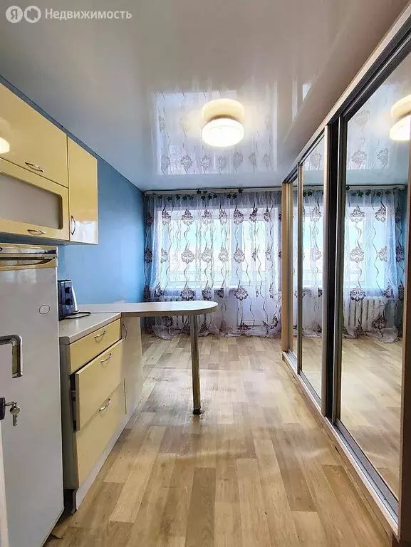 1к в 4-комнатной квартире (11.9 м) - Фото 0