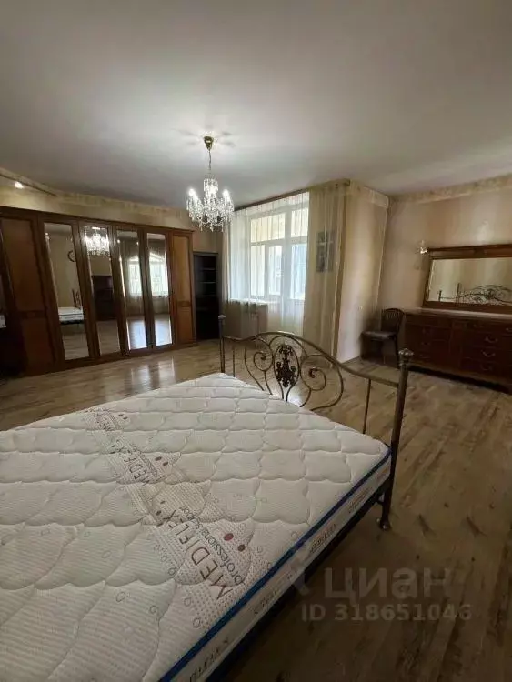4-к кв. Иркутская область, Иркутск Профсоюзная ул., 8/2 (149.0 м) - Фото 0