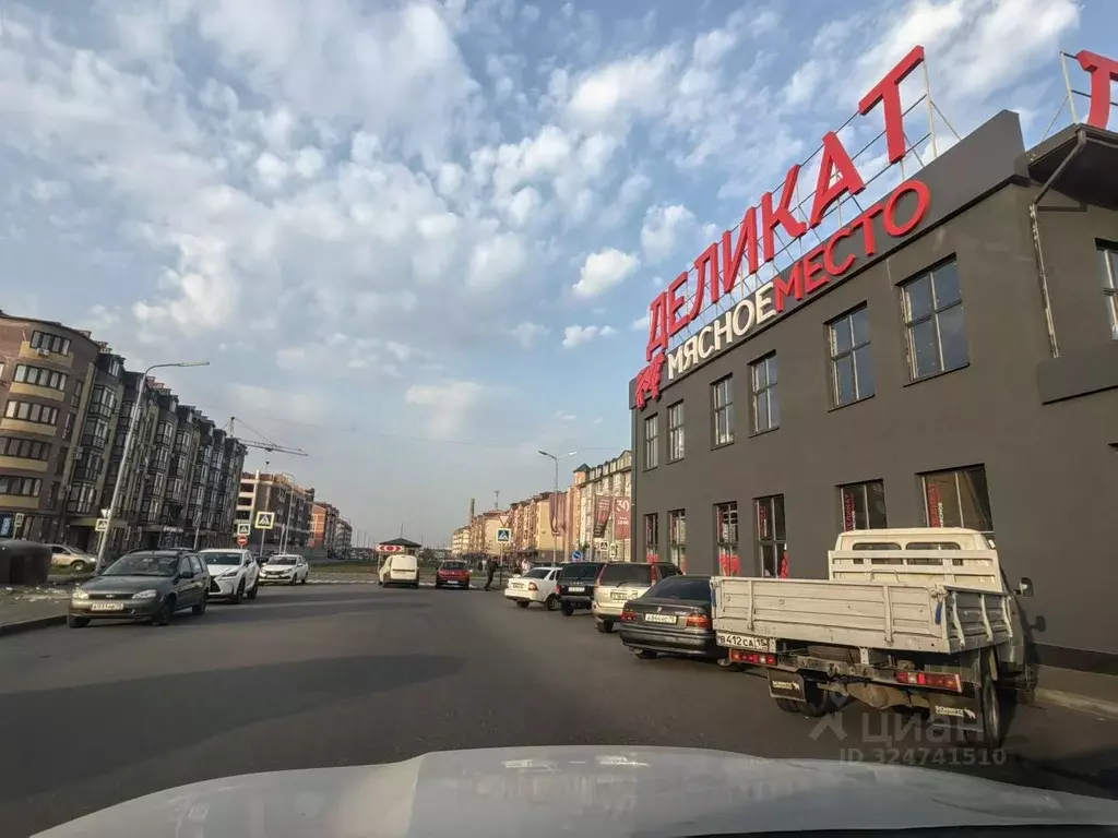 3-к кв. Северная Осетия, Владикавказ ул. Шамиля Джикаева, 6 (90.0 м) - Фото 1