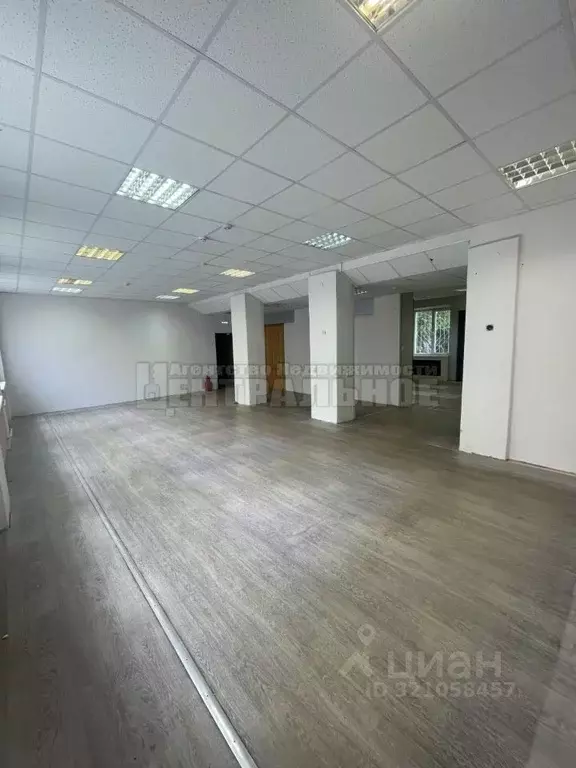 Торговая площадь в Смоленская область, Смоленск ул. Ленина, 16 (300 м) - Фото 1
