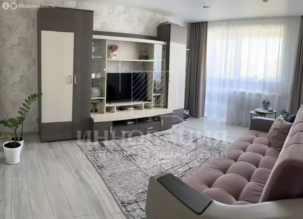 2-комнатная квартира: Кинель, улица 27-го Партсъезда, 8 (50 м) - Фото 0