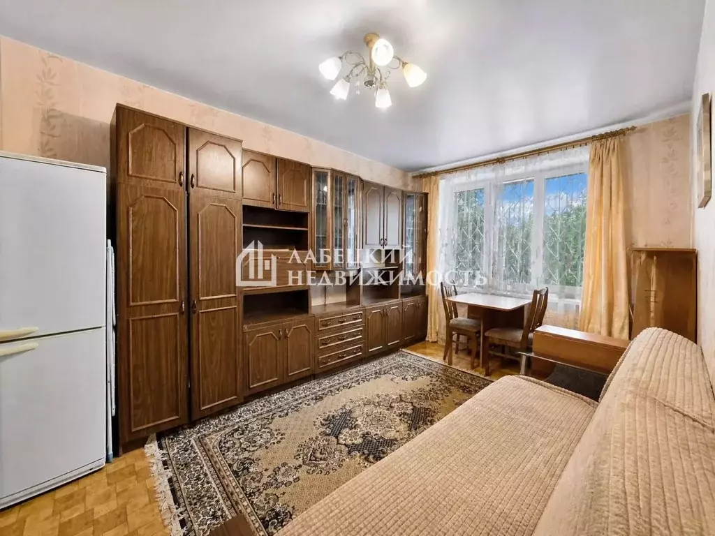 3-к кв. Санкт-Петербург пос. Стрельна, ул. Гоголя, 12 (53.3 м) - Фото 1
