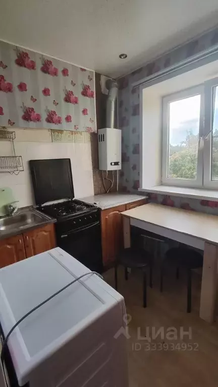 2-к кв. Тульская область, Щекино ул. Емельянова, 16 (44.0 м) - Фото 1