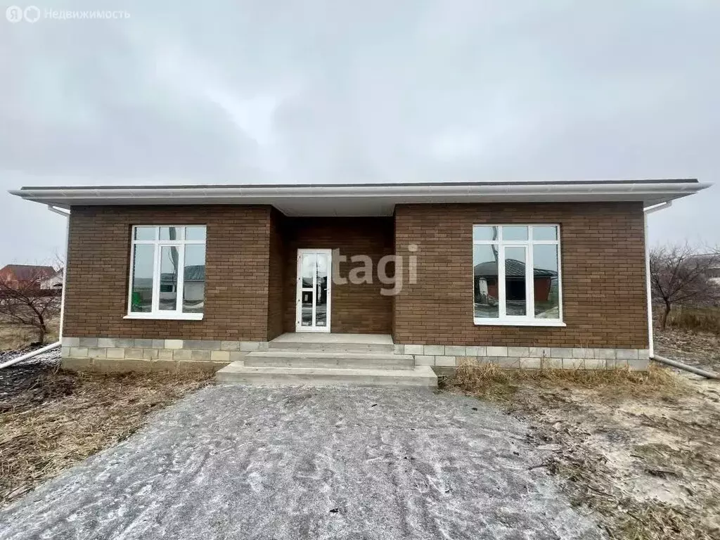 Дом в Старооскольский городской округ, село Курское, Ратная улица (115 ... - Фото 1