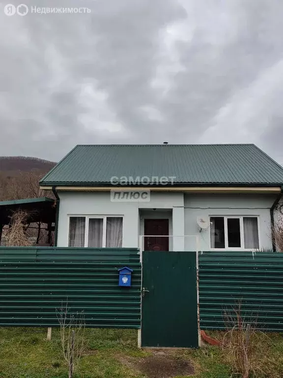 Дом в посёлок Октябрьский, улица Конституции, 3 (145 м) - Фото 0