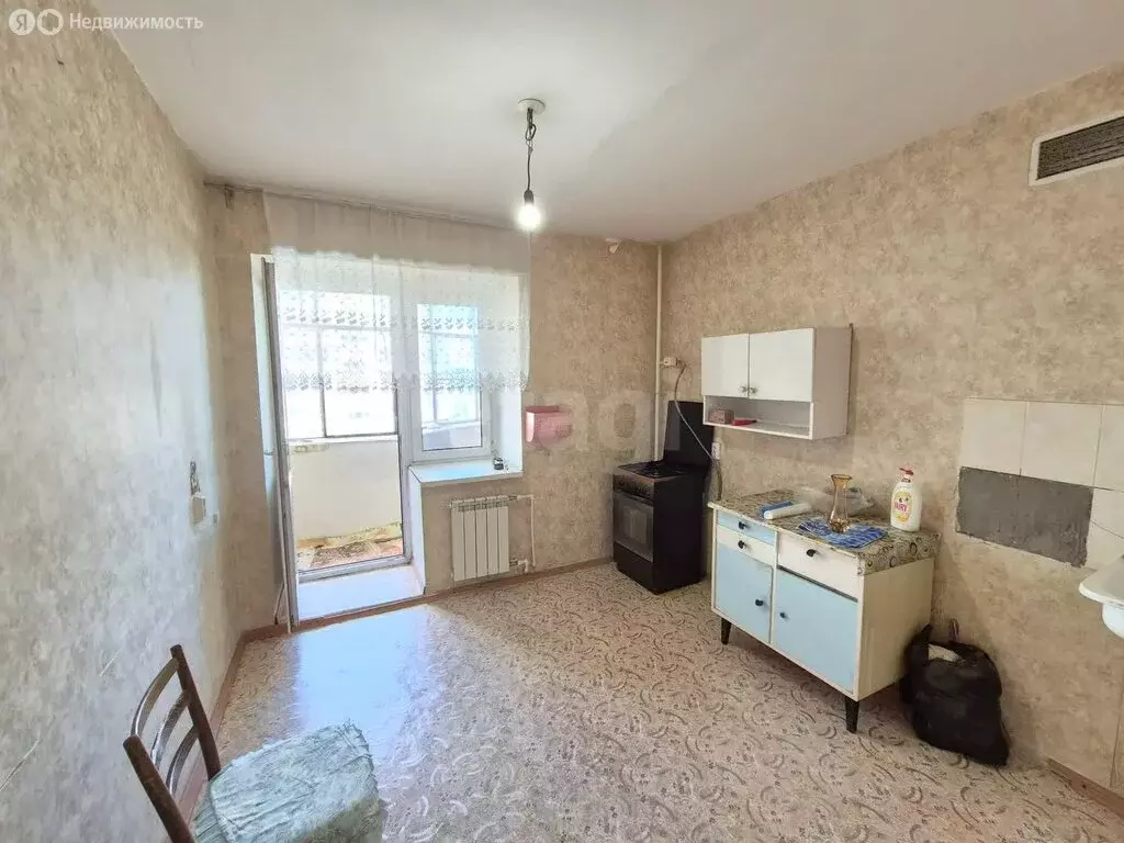 1-комнатная квартира: Чебаркуль, улица 8 Марта, 5 (37.8 м) - Фото 0