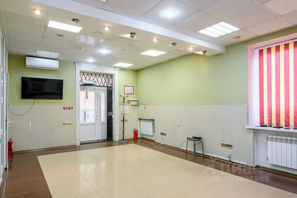 Офис в Омская область, Омск Городок Нефтяников мкр, ул. Магистральная, ... - Фото 2