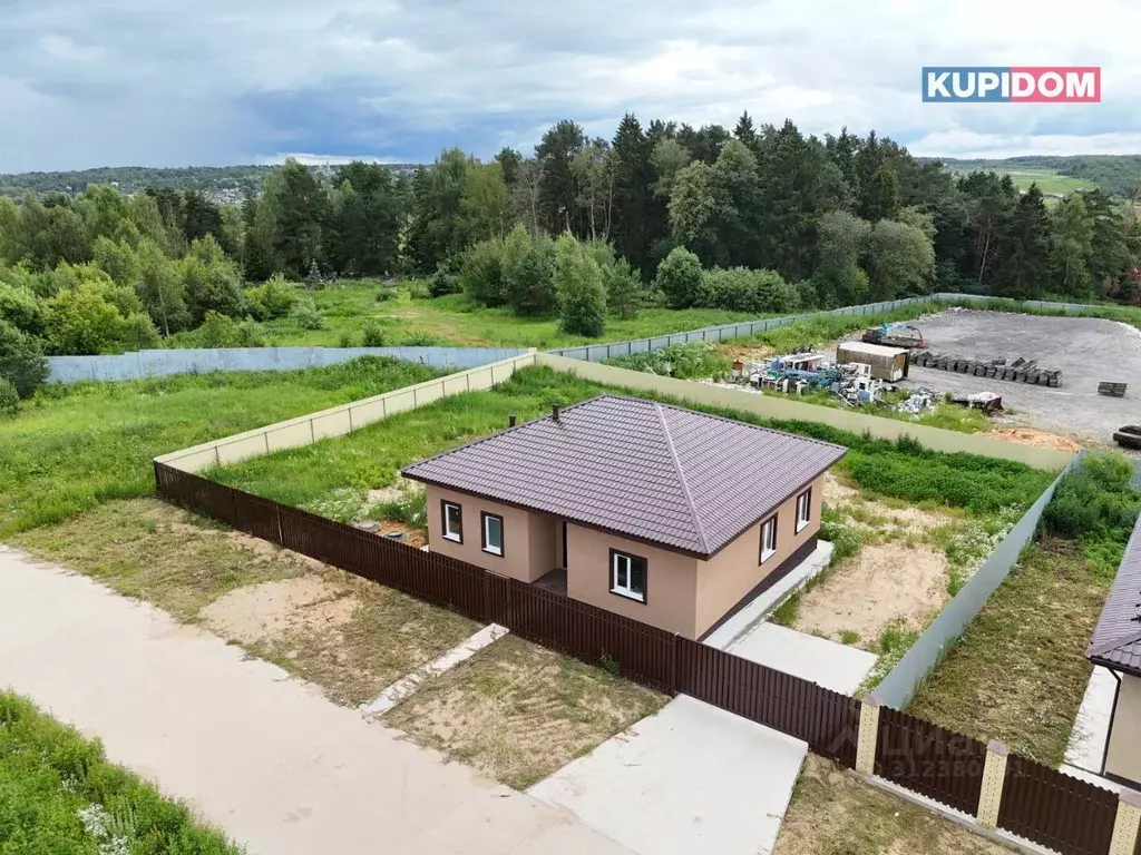 Дом в Калужская область, Боровский район, Совьяки с/пос, Боровики-2 кп ... - Фото 0
