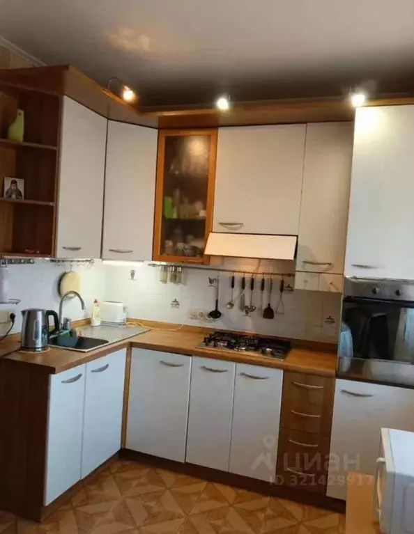 3-к кв. Самарская область, Самара просп. Карла Маркса, 13 (74.0 м) - Фото 0