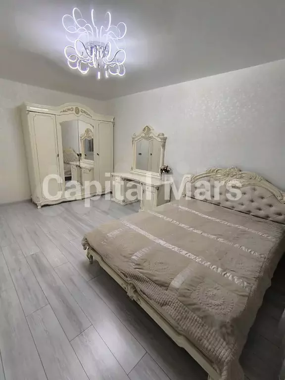 1-к. квартира, 40 м, 4/17 эт. - Фото 1