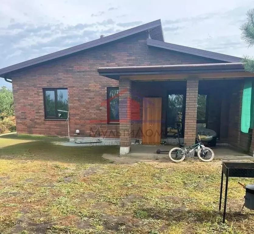 Дом в Белгородская область, Старооскольский городской округ, с. Озерки ... - Фото 1