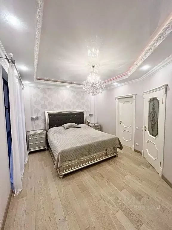 4-к кв. Краснодарский край, Сочи Центральный мкр, пер. Горького, 24 ... - Фото 0