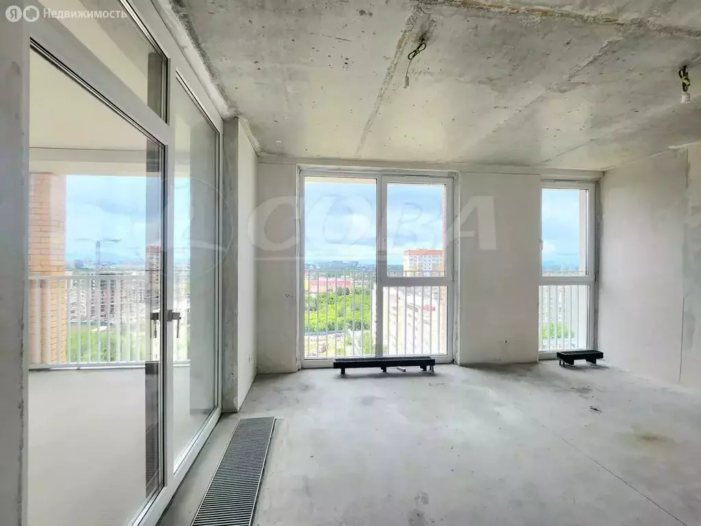 2-комнатная квартира: Тюмень, улица Муравленко, 9/2 (79.3 м) - Фото 0
