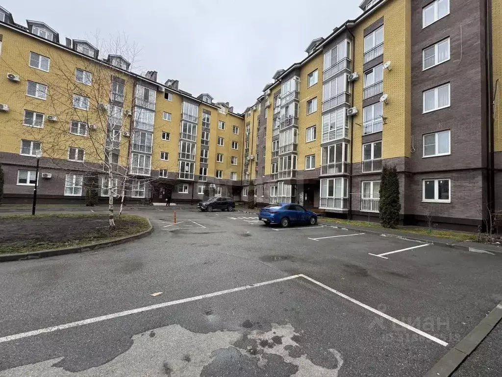 3-к кв. Северная Осетия, Владикавказ ул. Шамиля Джикаева, 5Б (116.0 м) - Фото 0