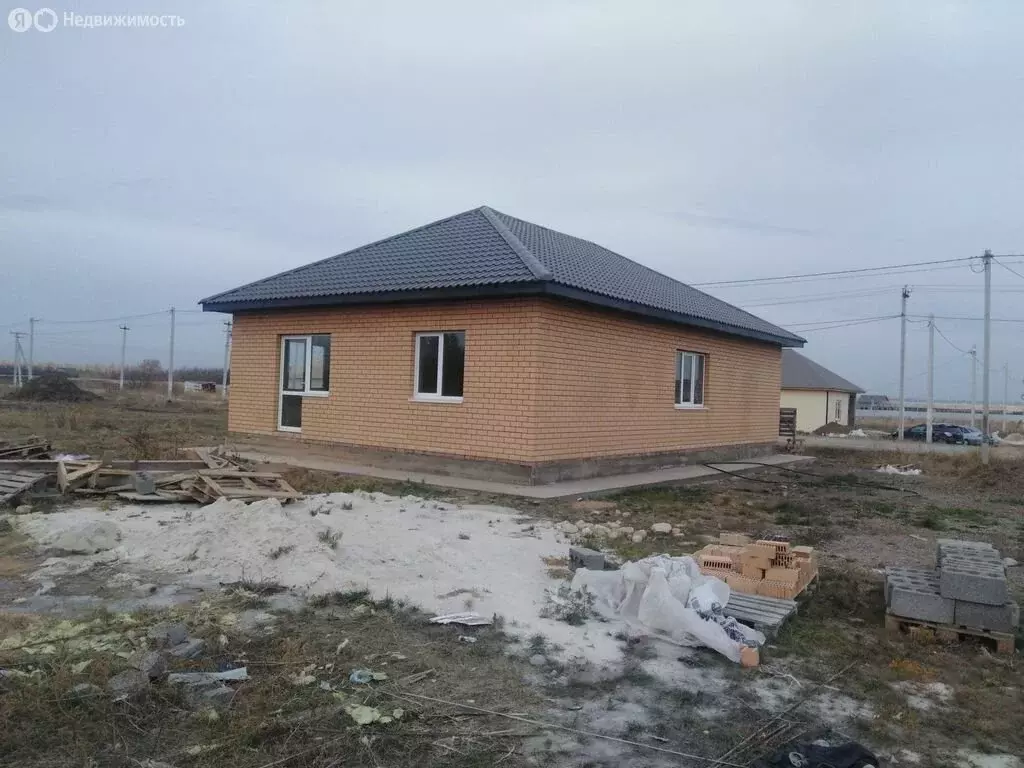 Дом в Ивановский сельсовет, СНТ Заря, Ягодная улица, 15 (100 м) - Фото 2