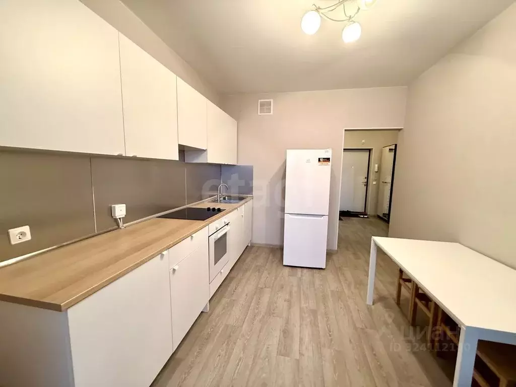 1-к кв. Татарстан, Казань ул. Чингиза Айтматова, 9 (40.0 м) - Фото 1