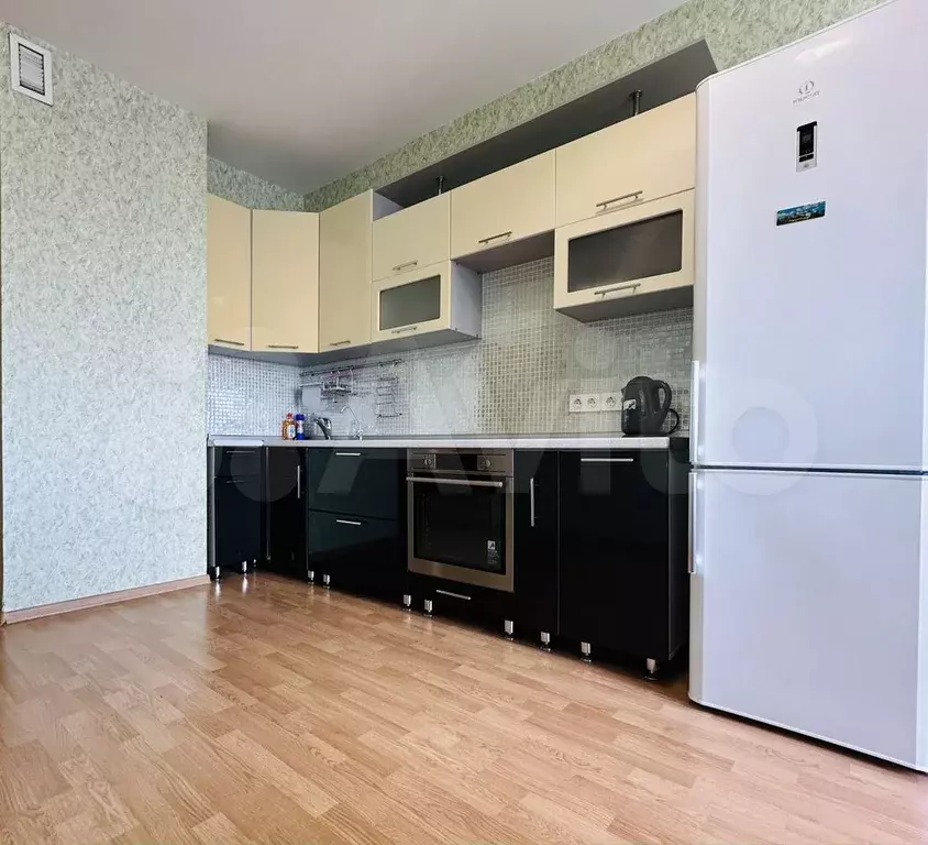 2-к. квартира, 60 м, 17/18 эт. - Фото 1
