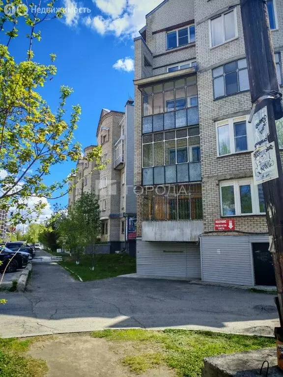 3-комнатная квартира: Барнаул, улица Короленко, 91 (80.7 м) - Фото 1