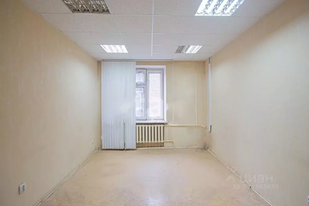 Офис в Вологодская область, Вологда ул. Добролюбова, 68А (19 м) - Фото 0