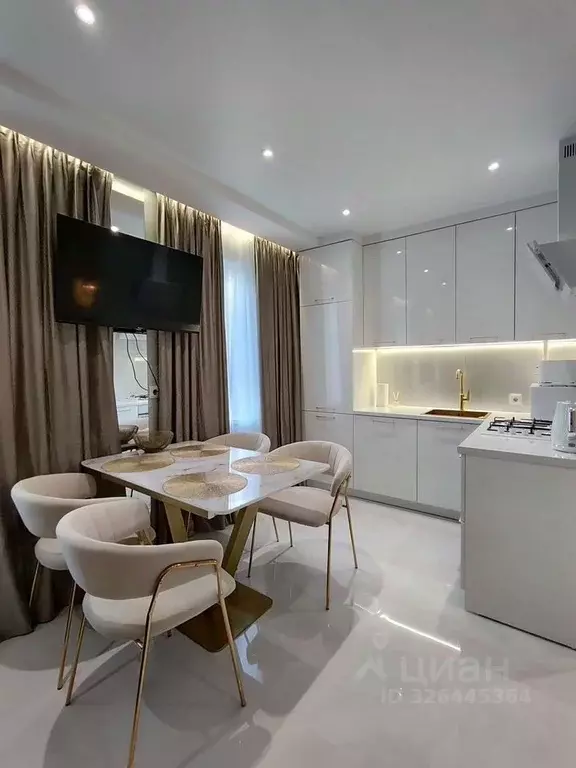 3-к кв. Краснодарский край, Сочи Центральный мкр, ул. Первомайская, 19 ... - Фото 1