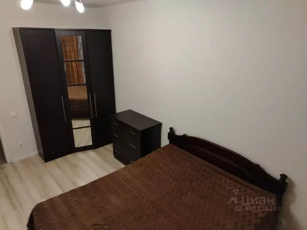 3-к кв. Московская область, Люберцы городской округ, Мирный пгт ул. ... - Фото 2