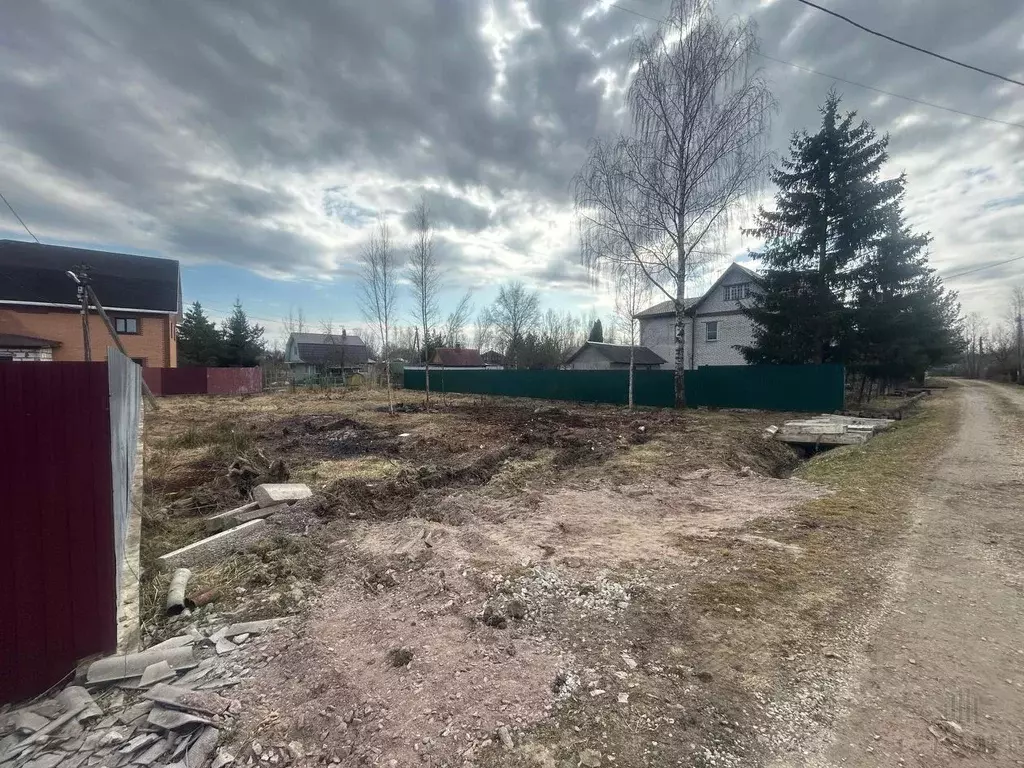 Участок в Ленинградская область, Ломоносовский район, Виллозское ... - Фото 1