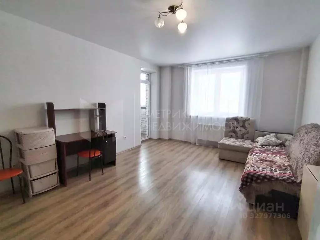Студия Тюменская область, Тюмень Таврическая ул., 9к3 (33.0 м) - Фото 1