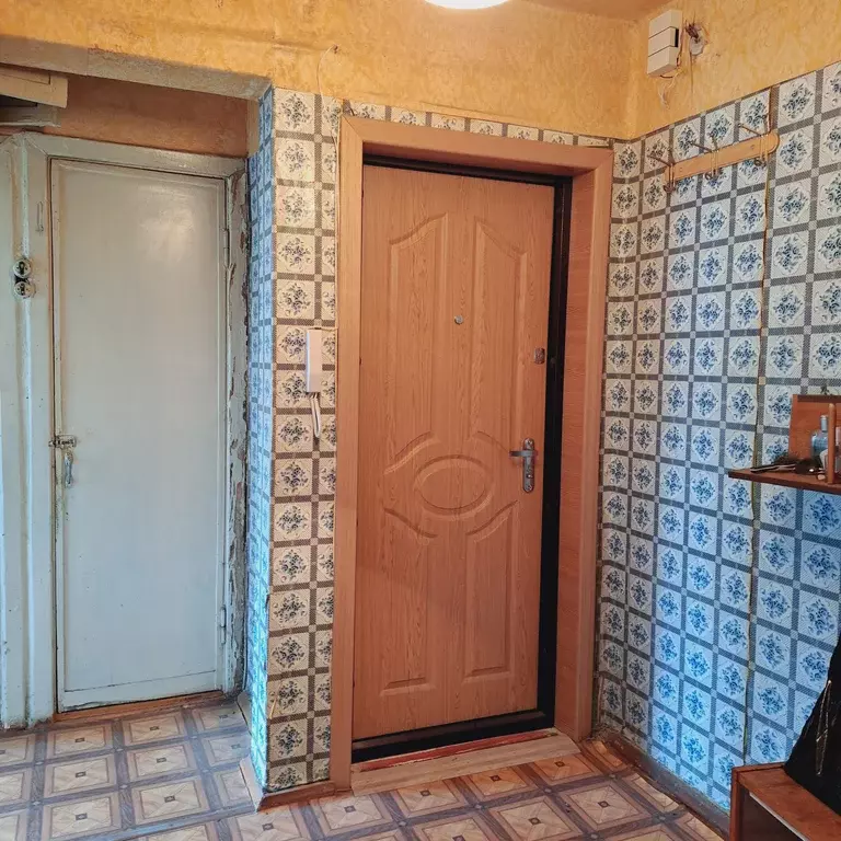 Продаётся 4-к квартира, 56.9 м - Фото 1