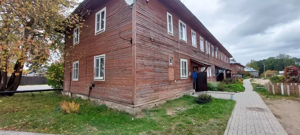 2-к кв. Вологодская область, Великий Устюг Гледенская ул., 8 (42.7 м) - Фото 1