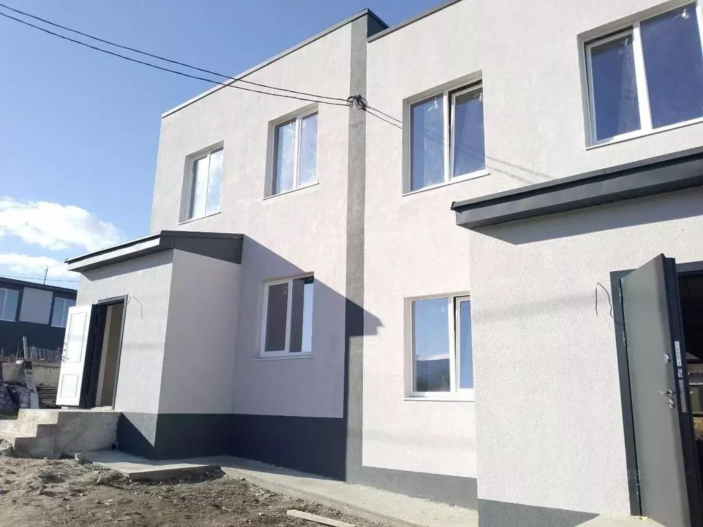 Таунхаус в Крым, Симферопольский район, с. Доброе ул. Персиковая (106 ... - Фото 1