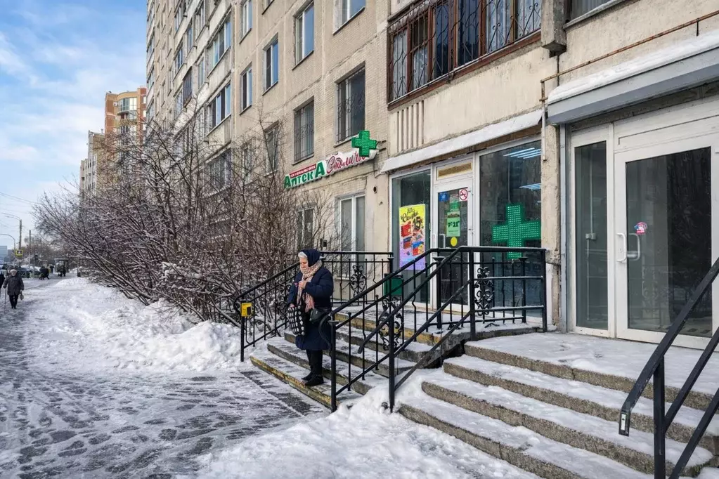 Помещение свободного назначения в Санкт-Петербург просп. Луначарского, ... - Фото 1