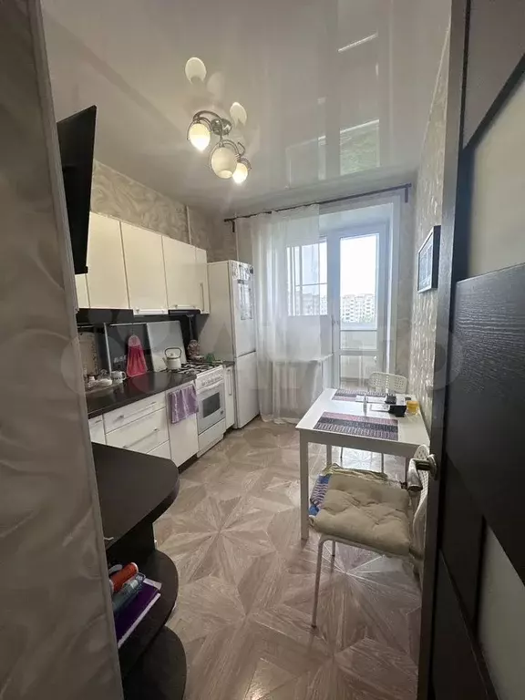 1-к. квартира, 38 м, 8/9 эт. - Фото 0
