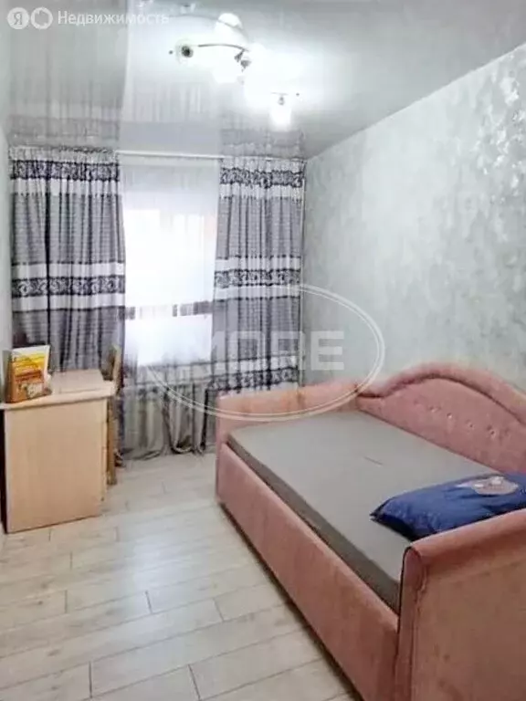 3-комнатная квартира: Калининград, улица Черняховского, 66 (56.6 м) - Фото 1