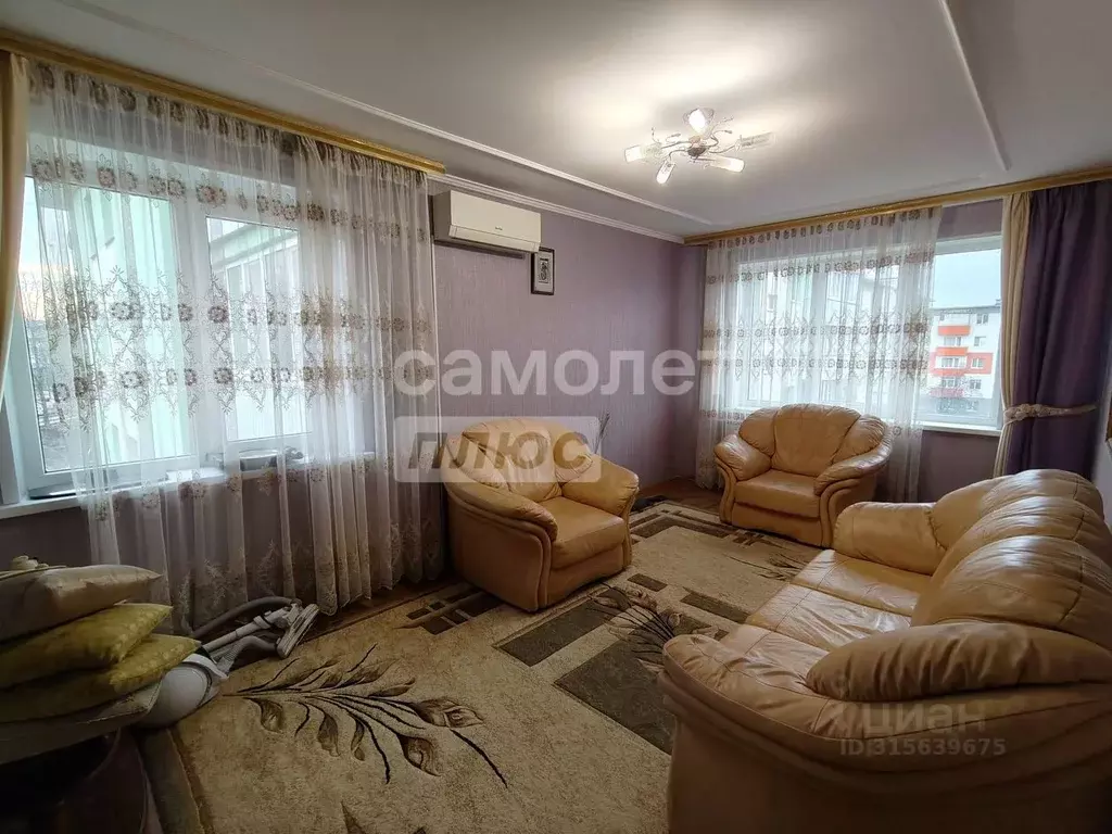 3-к кв. Белгородская область, Старый Оскол Лебединец мкр, 14 (61.3 м) - Фото 0