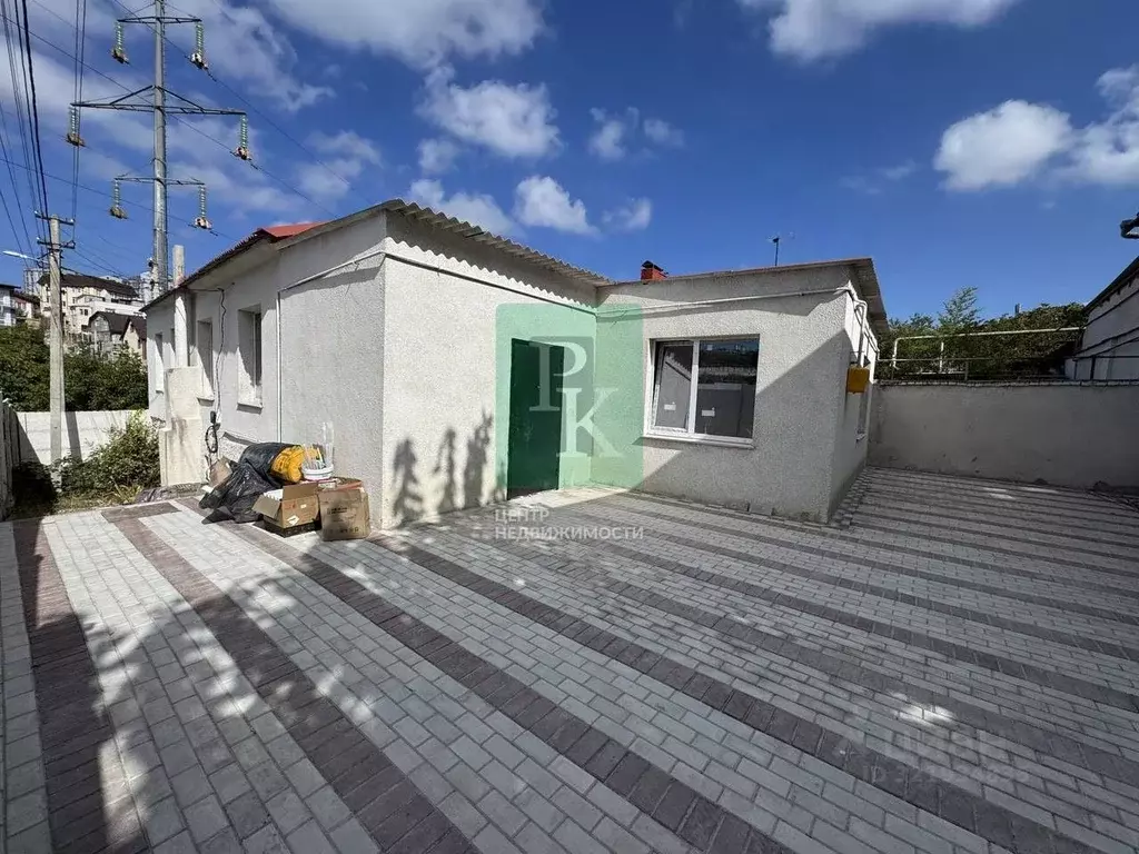 Дом в Севастополь ул. Алуштинская, 15 (120 м) - Фото 1