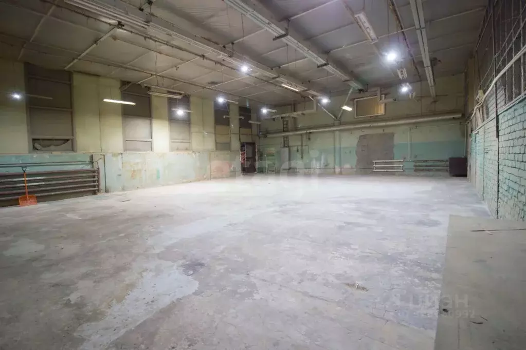 Склад в Калужская область, Калуга проезд 1-й Академический, 8 (437 м) - Фото 1