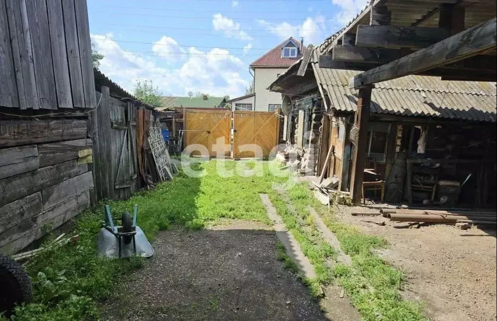 Дом в Красноярский край, Березовский район, Зыковский сельсовет, с. ... - Фото 1