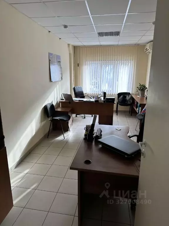 Офис в Самарская область, Тольятти Комсомольская ул., 78с1 (10 м) - Фото 1