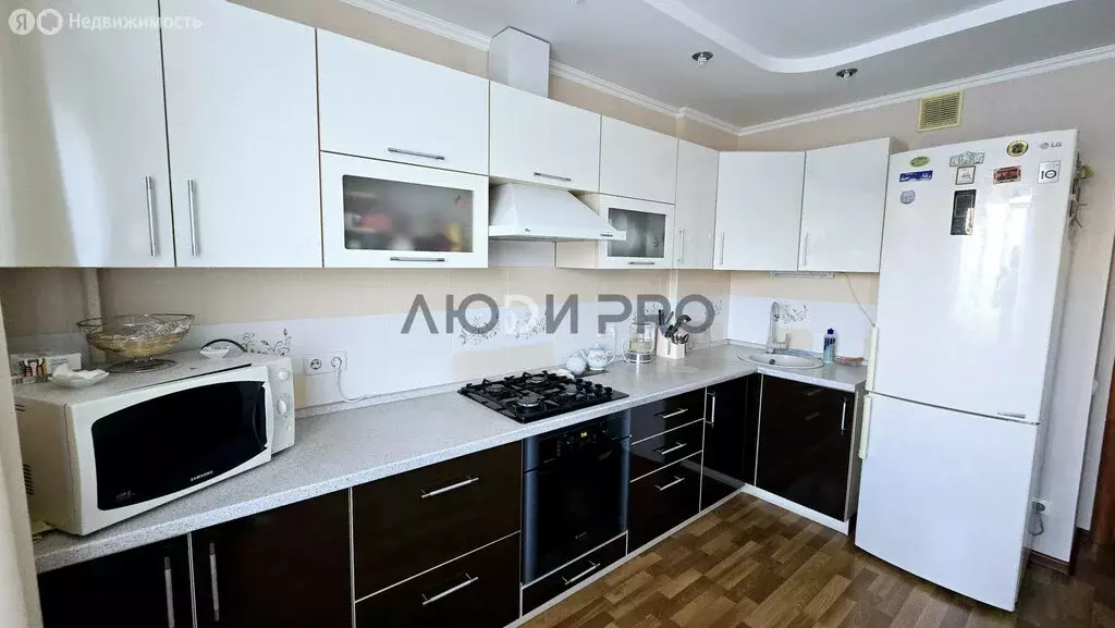 2-комнатная квартира: Саратов, улица имени П.Ф. Батавина, 13Б (70 м) - Фото 1