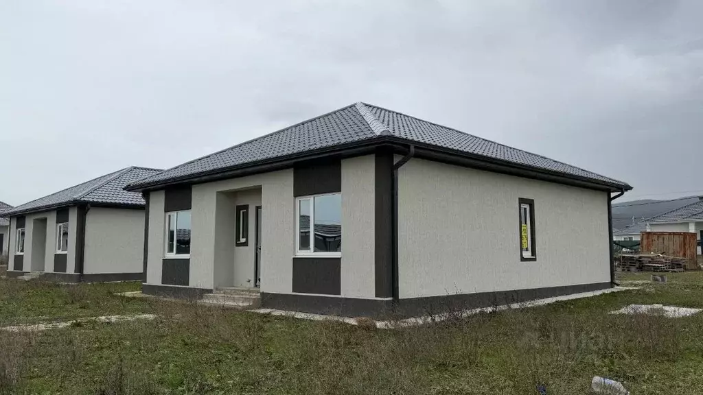 Дом в Краснодарский край, Новороссийск городской округ, Семигорский ... - Фото 1