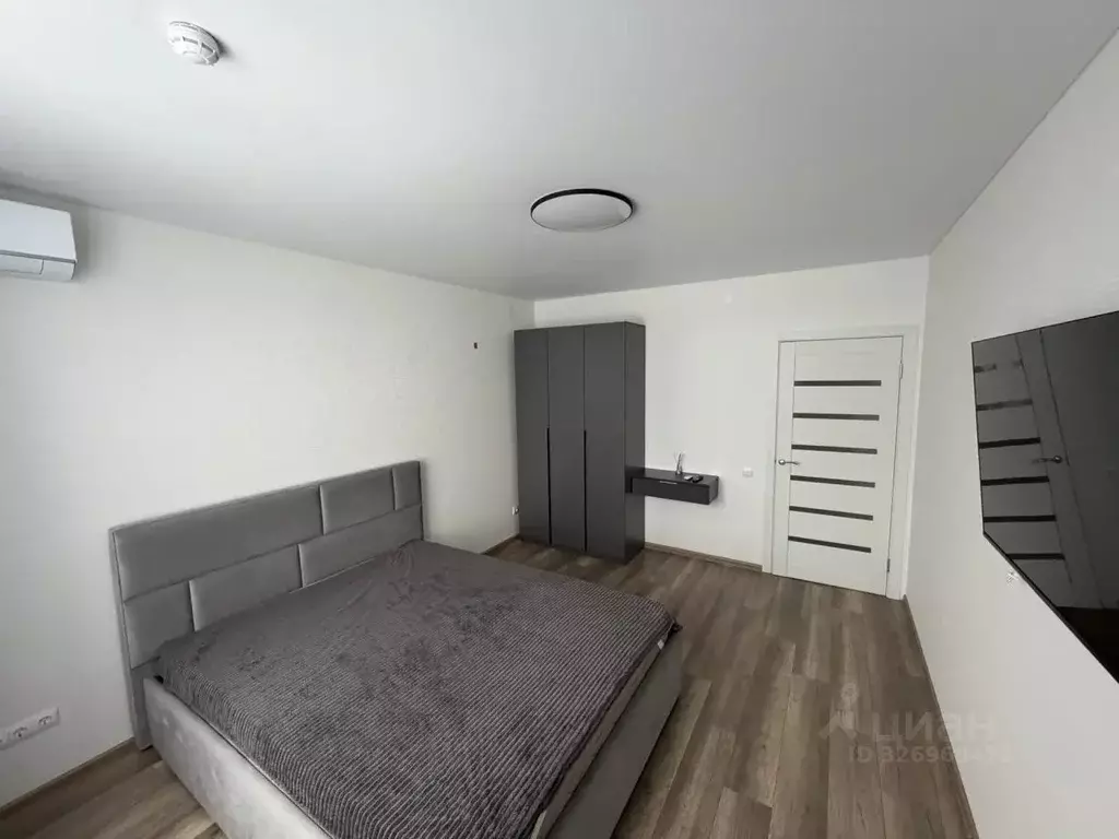 1-к кв. Крым, Симферополь просп. Александра Суворова, 107 (35.0 м) - Фото 2