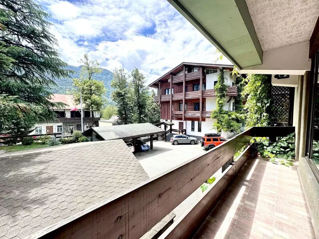 3-к кв. Краснодарский край, Сочи Красная Поляна пгт, ул. ... - Фото 1