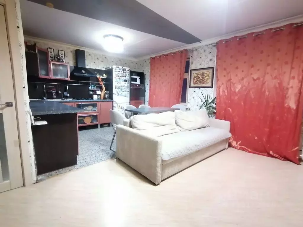 3-к кв. Вологодская область, Череповец ул. Годовикова, 31 (63.7 м) - Фото 0